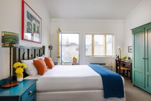 Sonoma Creek Inn image 28