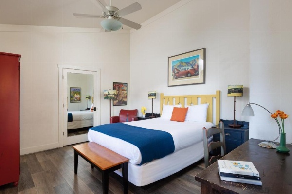 Sonoma Creek Inn image 8